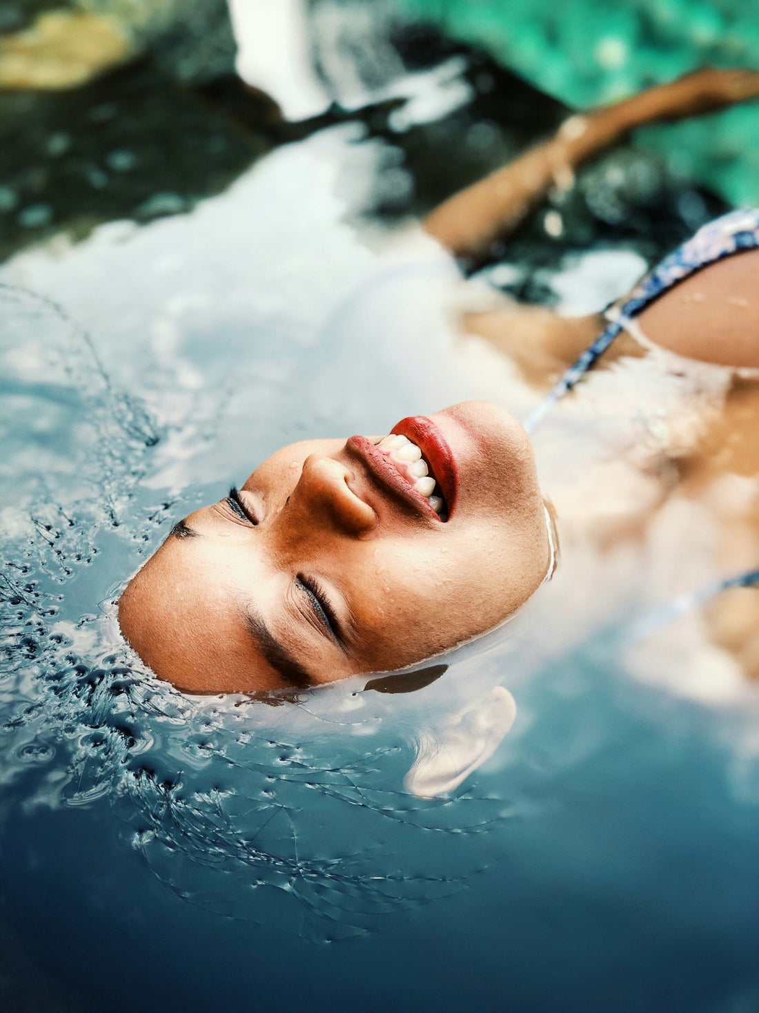 The Science of CBD in Hair Care – Benefits and applications at 24Supplements.