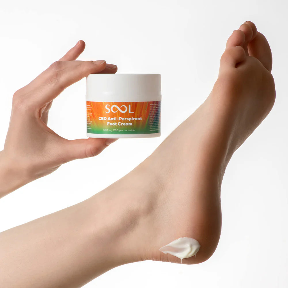 CBD Anti-Perspirant Foot Cream 500mg | Swiss-made CBD foot cream for freshness and moisture at 24Supplements.