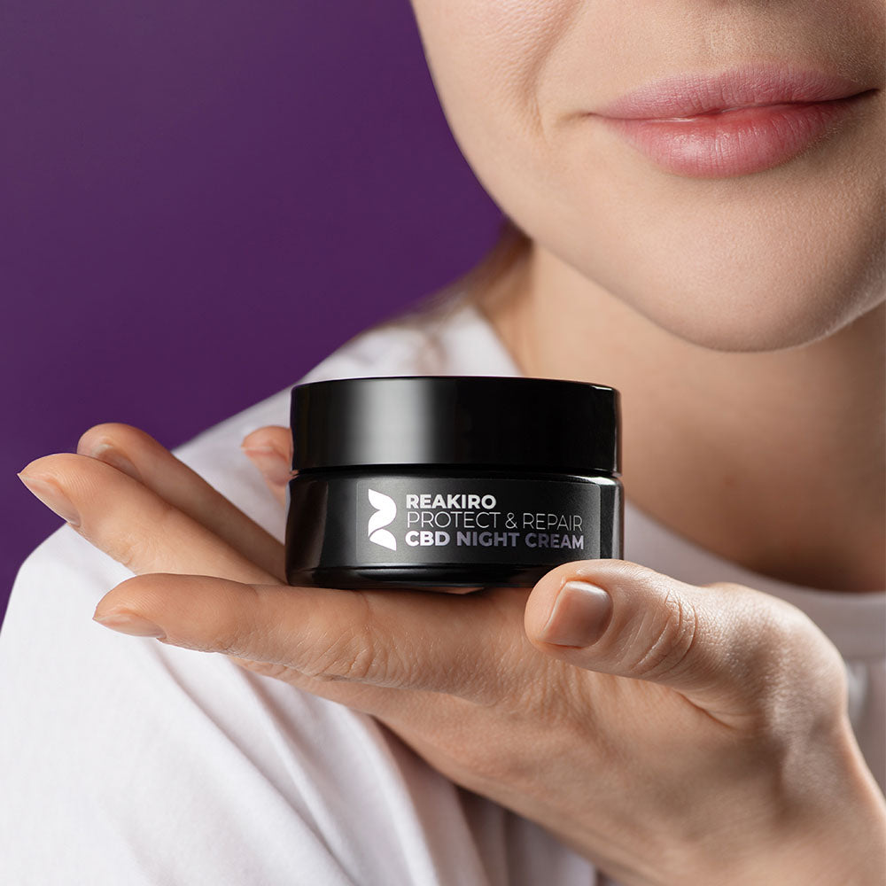 CBD Night Repair Cream 300mg | Full-spectrum CBD with Golden Algae and Aloe Juice for overnight skin repair and hydration. I 24Supplements
